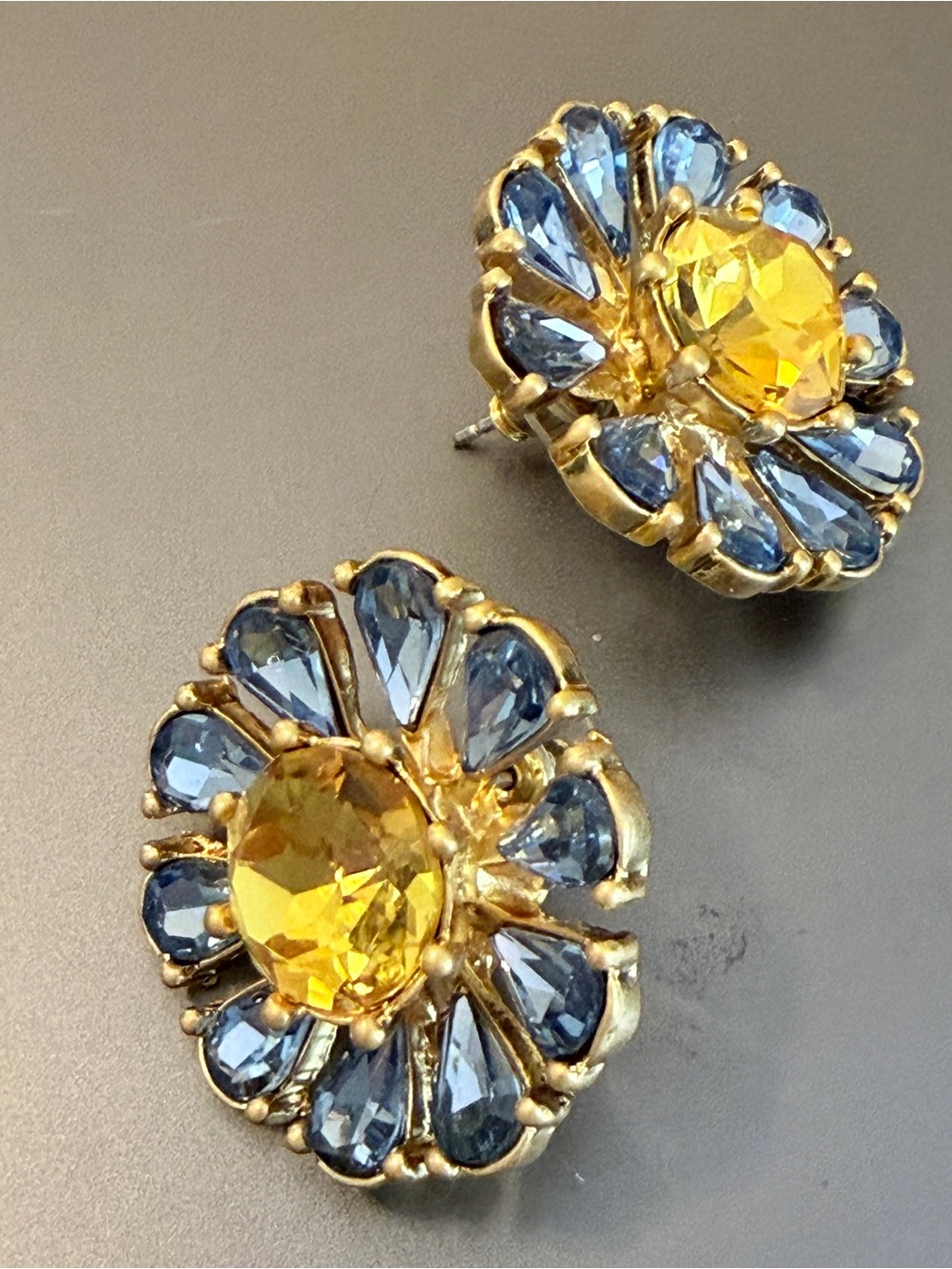 Oscar de la Renta Blue & Golden Topaz Sunflower Crystal Earrings✨Pierced/ Post - Picture 6 of 11